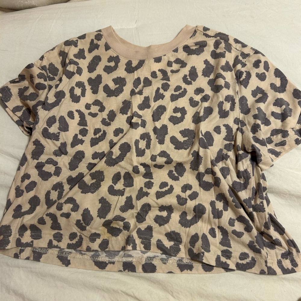 Leopard Print Short Sleeve Top